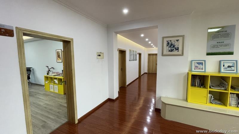 学生成长指导中心2_1.jpg 学生成长指导中心2_1.jpg